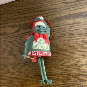 Green Frog Mistletoe Ornament